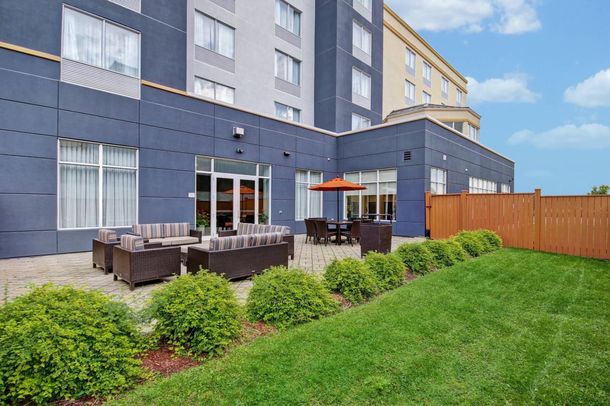 Fairfield Inn & Suites By Marriott Guelph Eksteriør billede
